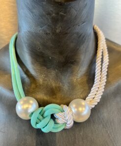 Alternative view of collier "Perle d'azur"